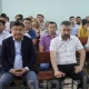 Жактоочулардын кылмыш ишинин материалдарын немис тилине которуу өтүнүчү канааттандырылып, Алмамбет Шыкмаматовдун соту 27-июнга жылдырылды