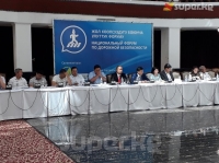 Бакыт Төрөбаев: &ldquo;Жол коопсуздугу боюнча форумга келгенге премьер-министр убакыт тапкан жок&rdquo;