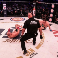 Айтылуу орус мушкери Фёдор Емельяненко Мэтт Митриондон нокаутка учурады