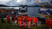 Колумбияда кеме оодарылып, 170 адам сууга түшүп кетти. 30 адам дайынсыз