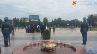 Орусиянын Мамлекеттик Думасынын төрагасы Бишкектеги Өчпөс отко гүл койду