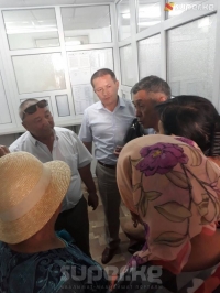Семетей конушунун тургундары өкмөт жер бөлүп бербесе, күнүгө нааразычылык акциясына чыга тургандарын айтышты