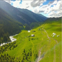 Кыргыздын жаратылышына суктанган 5 чет өлкөлүк саякатчынын тарткан сүрөттөрү