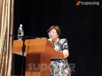 Роза Отунбаева: &ldquo;Чек ара маселесин козгоп, коңшу мамлекет менен мамилени курчутканга акыбыз жок&rdquo;