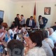 Бишкек шаардык кеңешинин кезексиз жыйынында депутаттар шайлоо участокторунун санынын аздыгына нааразы болушту