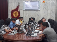 БШКнын отурумунда камакта отурган талапкерлерди тил сынагына катыштыруу маселесин кароо четке кагылды