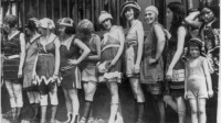 ЖЫЛНААМА, 14-АВГУСТ: 109 жыл мурун биринчи ирет эл аралык сулуулар сынагы өтүп, "атамда жаңы чочко болушун каалайм" деген кыз жеңген