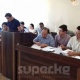 Экс-депутаттын жана журналисттердин президентке 12 миллион сом төлөө чечими күчүндө калды