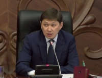 Сапар Исаков өкмөттөгү алгачкы жыйынын жол коопсуздугуна арнады
