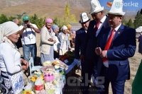 Тоолуу Чаткал районунда Эгемендүүлүк күнүнө карата айыл чарба жарманкеси өткөрүлүүдө