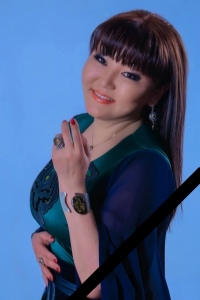 Элмира Кайып кызынын мугалими: "Буулуккан булбулум ай, жаткан жериң жайлуу болсун"