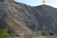 ЭЛДИК КАБАР: "Өзбекстан менен чектешкен Бөжөй айылына көз карандысыз жол салынып, электр энергиясы тартылып, жаңы мектеп ишке берилди" дейт окурман