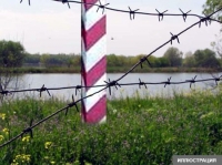 Казакстанга иш издеп бараткан Кыргыз жараны чек арадан башка адамдын паспорту менен кармалды