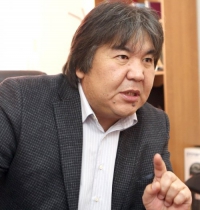 Депутат кыргыз тасмаларынан ырайымсыз мамиле көрсөтүлгөн эпизоддорго тыюу салууга каршы экенин айтты