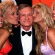 Башкы бетине жылаңач кыздардын сүрөтүн чыгарган "Playboy" журналынын негиздөөчүсү дүйнө салды