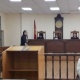 Депутат Аида Салянова ооруп калгандыгына байланыштуу сотко келген жок. Отурум башка күнгө жылды