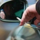 Орусияда унаалардын терезесинен тамеки ыргытууга тыюу салынды