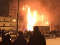 Тюмень шаарында 9 кабаттуу имарат өрттөндү