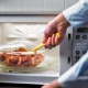 Окумуштуулар микротолкундуу мештин канчалык зыяндуу экенин аныкташты