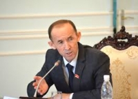 Депутат АКШдагы Кыргыз элчиси Жогорку Кеңешке отчёт бербей жатканын айтты