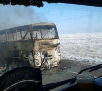 Өзбек өкмөтү Казакстандагы 52 адамдын өмүрүн алган автобустагы өрттүн келип чыгуу себептерин атады