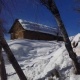 Сузак районунун Орток айылында жер көчкү сүрүлүүдө. Кооптуу аймакта жашаган бир үй-бүлө көчүрүлдү