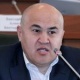 Депутат Алтынбек Сулайманов жеңил кылмыш жасагандарды эркинен ажыратпай, айып пул салуу керектигин айтты