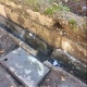 "ЭЛДИК КАБАРга" жооп: Ош шаарындагы канализациянын саркынды суусун арыкка агызып койгон үйгө таза суу берүү токтотулду