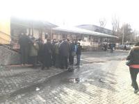 Аким: "Ош базарында" соода жайлары өрттөнүп кеткен соодагерлер базардын жетекчилиги менен жолукту"