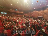 "Кыргызым жоголуп баратат!" деп курултайда чуу салган кишини "Кырк чоро" сыртка чыгарып жиберди