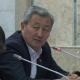 Депутат Узакбаев жерлерди инвентаризациялоо бюрократиялык жагдайлардан улам бүтпөй жатканын айтты