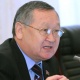 Экс-депутат Каныбек Осмоналиев: "Жээнбековдун жакындары анын жакшы президент катары тарыхта калышын каалашса, ишине кийлигишкенди токтотушу керек"