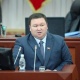 Депутат Мирлан Жээнчороев: "50 миң долларлык пара боюнча күнөөлүүлөрдү жоопко тартууга биринчи кезекте премьер-министр кызыкдар болушу керек"