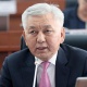 Иса Өмүркулов финансы министри кызматына талапкерге: "Сизди жеке тааныйм. Бүгүнкү күндө бул кызматка эң күчтүү кадрды сунуштап жатасыңар"