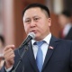 Депутат Зулушев парламент төрагасына: "Булар көрүнгөндүн кабинетине чуркап жүрүп, маселени күн тартибине киргизип алды"