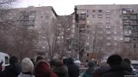 Орусияда көп кабаттуу үйдө газ түтүгү жарылып, 79 адам дайынсыз болууда