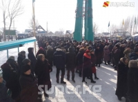 "ЭЛДИК КАБАРга" жооп: "Тогуз-Тородо митингге чыккан эл менен сүйлөшүүлөр жүргүзүлүп, алар тарап кетишти" дейт жергиликтүү бийлик