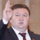 Парламентте гибрид кыймылдаткычтуу унааларды алып келүүдө бажы төлөмдөрүн жок кылуу сунушталды