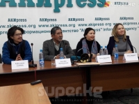 Акылбек Абдыкалыков: "Жашы өтүп калган кишинин жаш кызга болгон сүйүүсүн ар ким ар кандай кабыл алат"