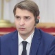 Артём Новиков кыргыз тилин мамлекеттин эсебинен үйрөнбөйт. Тендер жокко чыгарылды