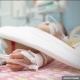 Кара-Сууда өрүктүн ширесине ууланган балдардын бири чарчап калды