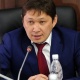 Жээнбеков "чык, эшикке" деп жыйындан чыгарып жиберген жетекчини Сапар Исаков жумуштан алууну чечти