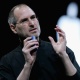 "Apple" компаниясынын негиздөөчүлөрүнүн бири Стив Жобстун жумушка кирүү тууралуу каталар менен жазылган арызы аукционго коюлду