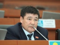 Депутат 32 миллион сом жумшалган төрт айылда суу чыкпай калганын айтып, ал үчүн эч ким жоопкерчиликке тартылбаганына нааразы болду