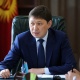 Сапар Исаков кырсыктан улам балдардын бутунан айрылганы тууралуу жаңылыктарды окуганда жүрөгү сыздаганын айтты