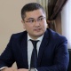 Депутаттар юстиция министри суроолорго жооп бере албаганына нааразы болуп, аны кызматтан кетирүүнү сунушташты