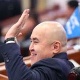Алтынбек Сулайманов Дастанбек Жумабековго: "Өкмөт мүчөлөрүн коргоп жатасыз, төрагадай болбойсузбу"