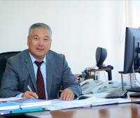 ЖЫЛНААМА, 18-МАРТ: Улуттук статистика комитетинин төрагасы Акылбек Султанов 53 жашка толду