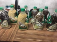 Канадага Кыргыз өлкөсүндө өндүрүлгөн бал деп баңгизатын жөнөтүүгө аракет кылган адамдар кармалды