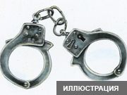 Кыргыз жергесинде жасалган оор кылмыш үчүн эл аралык издөөдө жүргөн 2 жаран Казакстанда кармалып, Бишкекке алынып келди